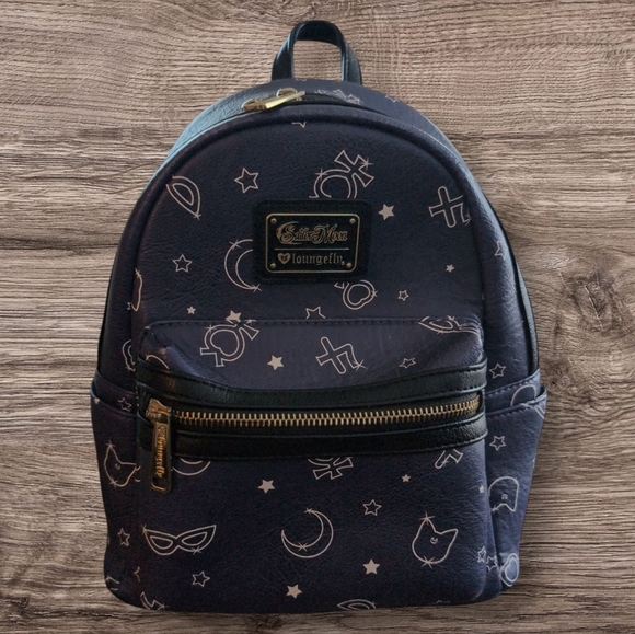 Sailor Moon Loungefly mini backpack - Picture 1 of 7